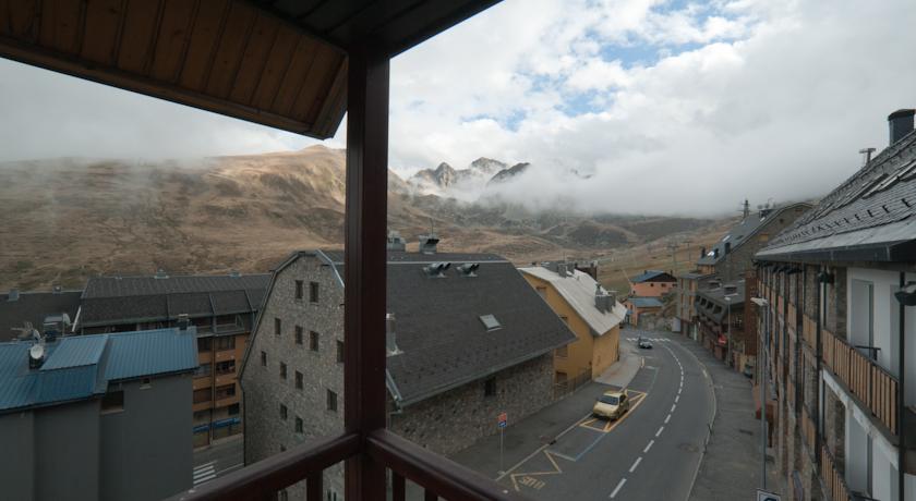 Apartamentos K2 — hotel in Pas de la Case, Andorra