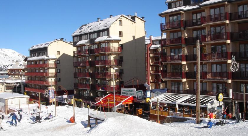 Apartamentos Paradis Blanc 3000 — hotel in Pas de la Case, Andorra